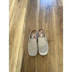 Skechers womens relaxed fit memory foam slip on shoes size 7.5